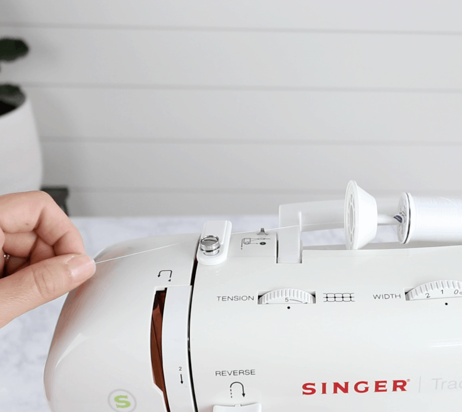 how to thread sewing machine