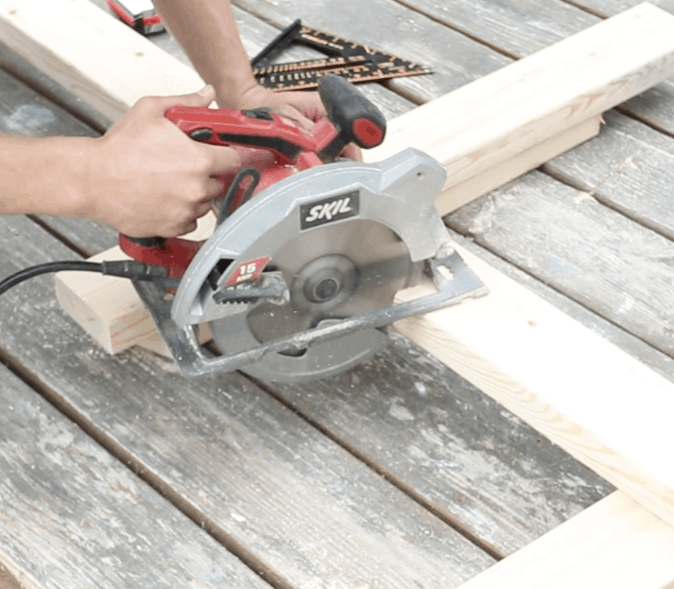 circular saw for angled cuts