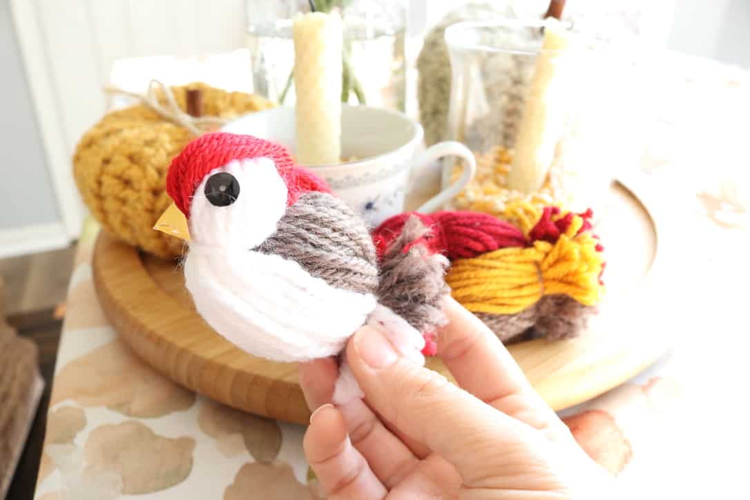 DIY Farmhouse Decor Yarn Birds Raising Nobles