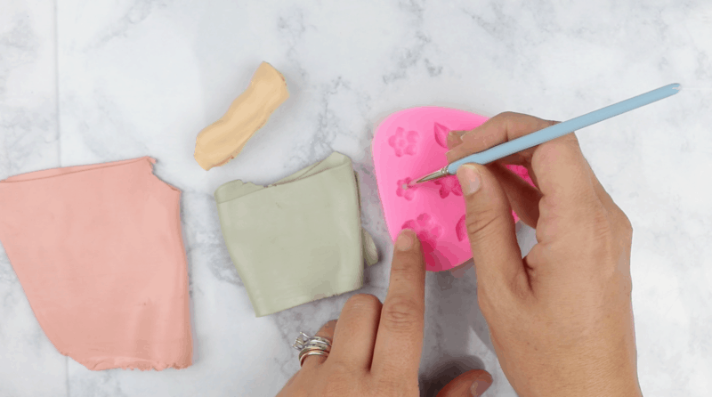 how to use a silicone mold with polymer clay